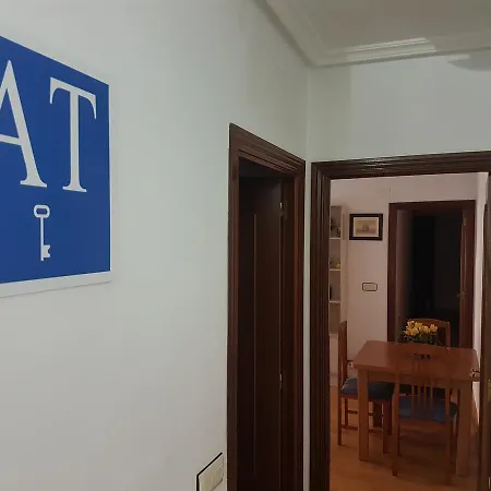 Daire Apartamento Plasencia *